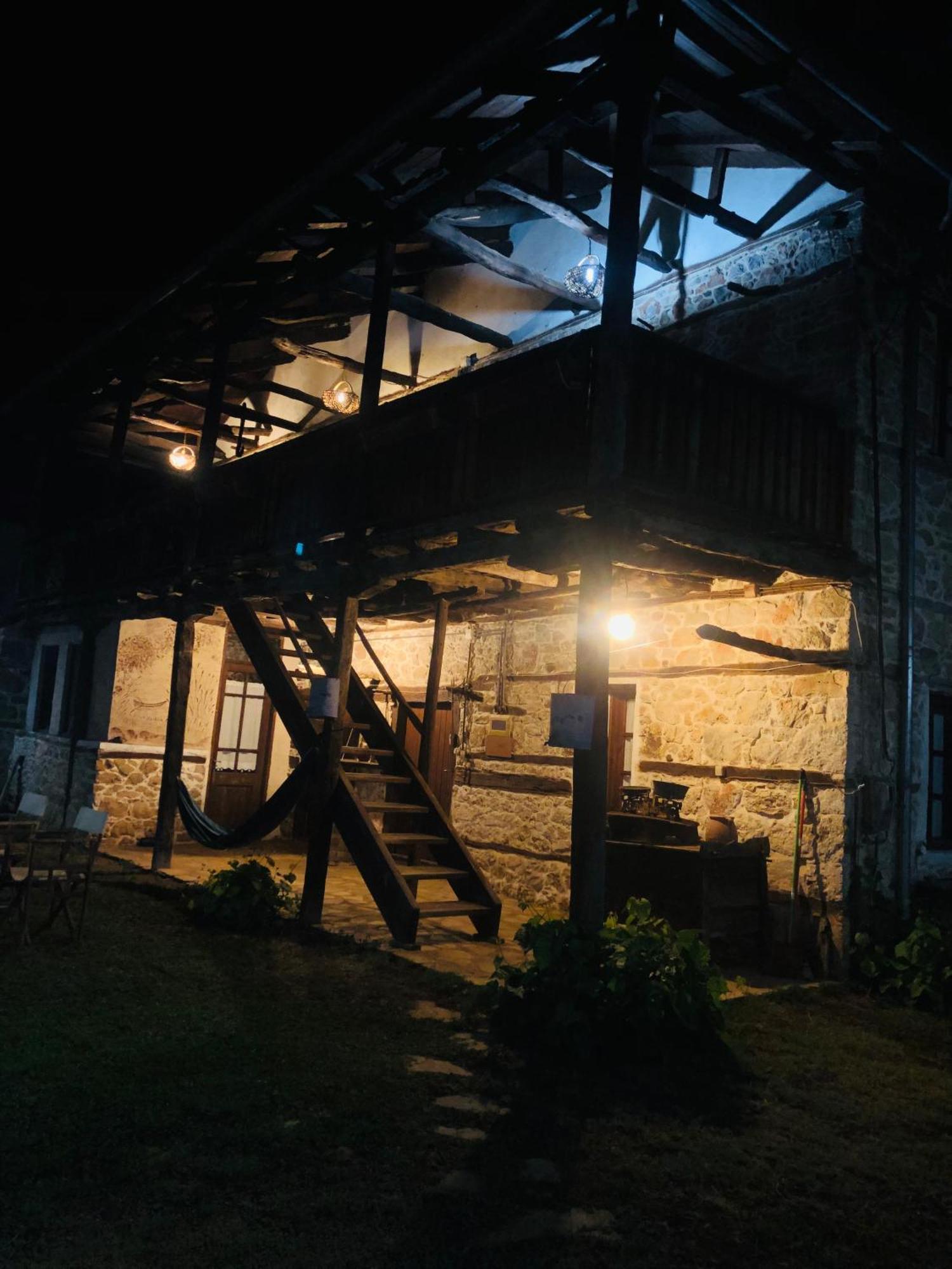 Χαγιάτι Hotell Psarades Exteriör bild